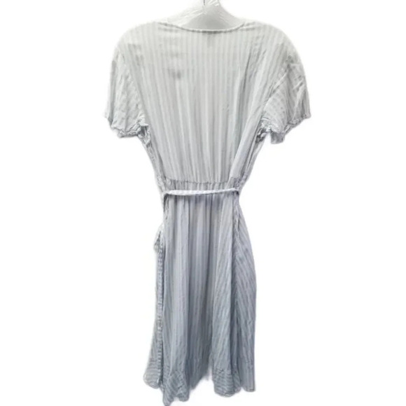 Torrid Blue & White Striped Challis Wrap Dress 00 - Picture 3 of 13